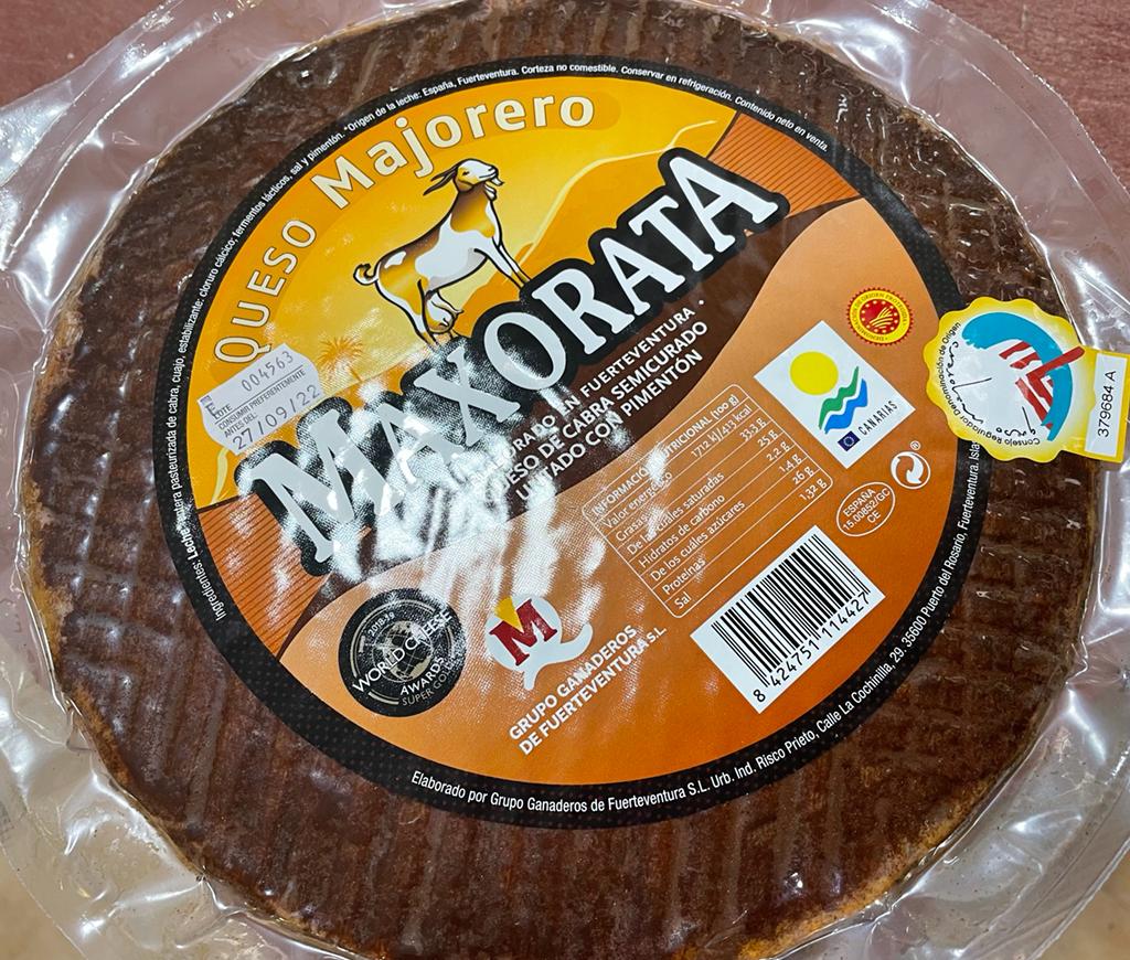 Carnicería con productos cárnicos frescos y de calidad